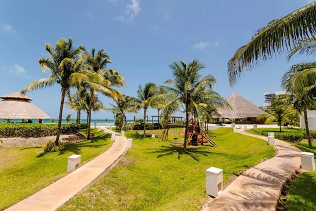 Amara Beachfront Caribe R Apartamento