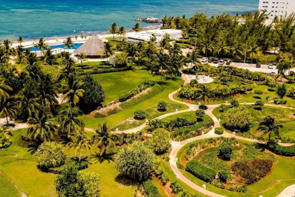 Amara Beachfront Caribe R