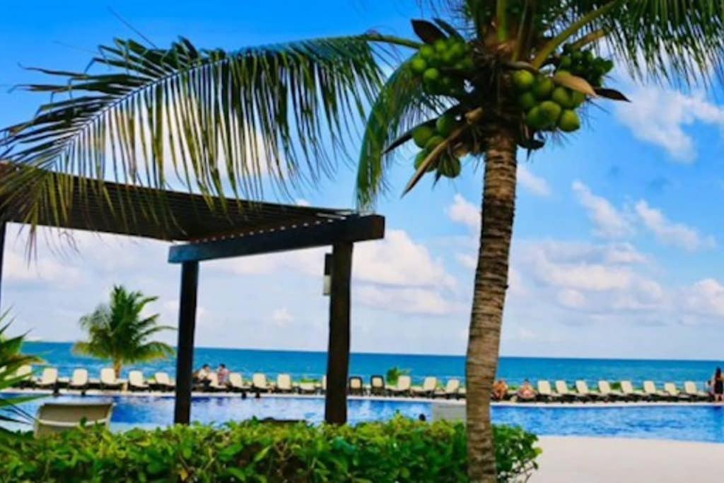 Amara Beachfront Caribe R * Cancún