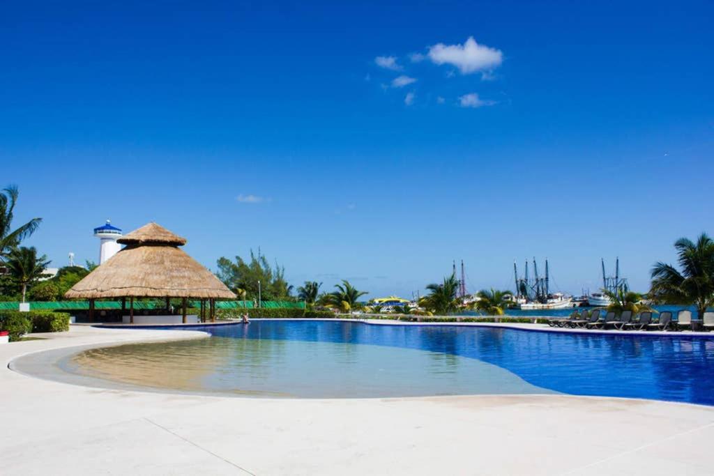 Amara Beachfront Caribe R Apartamento
