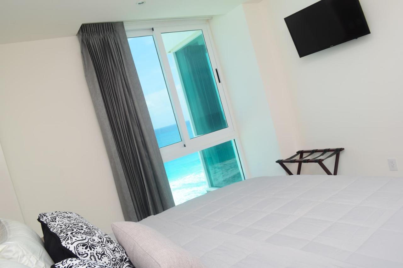Nuevo Estudio A Pie De Playa, Vistas Increibles, Alberca, Gym Jacuzi, Seguridad, 3503 Apartamento Cancún