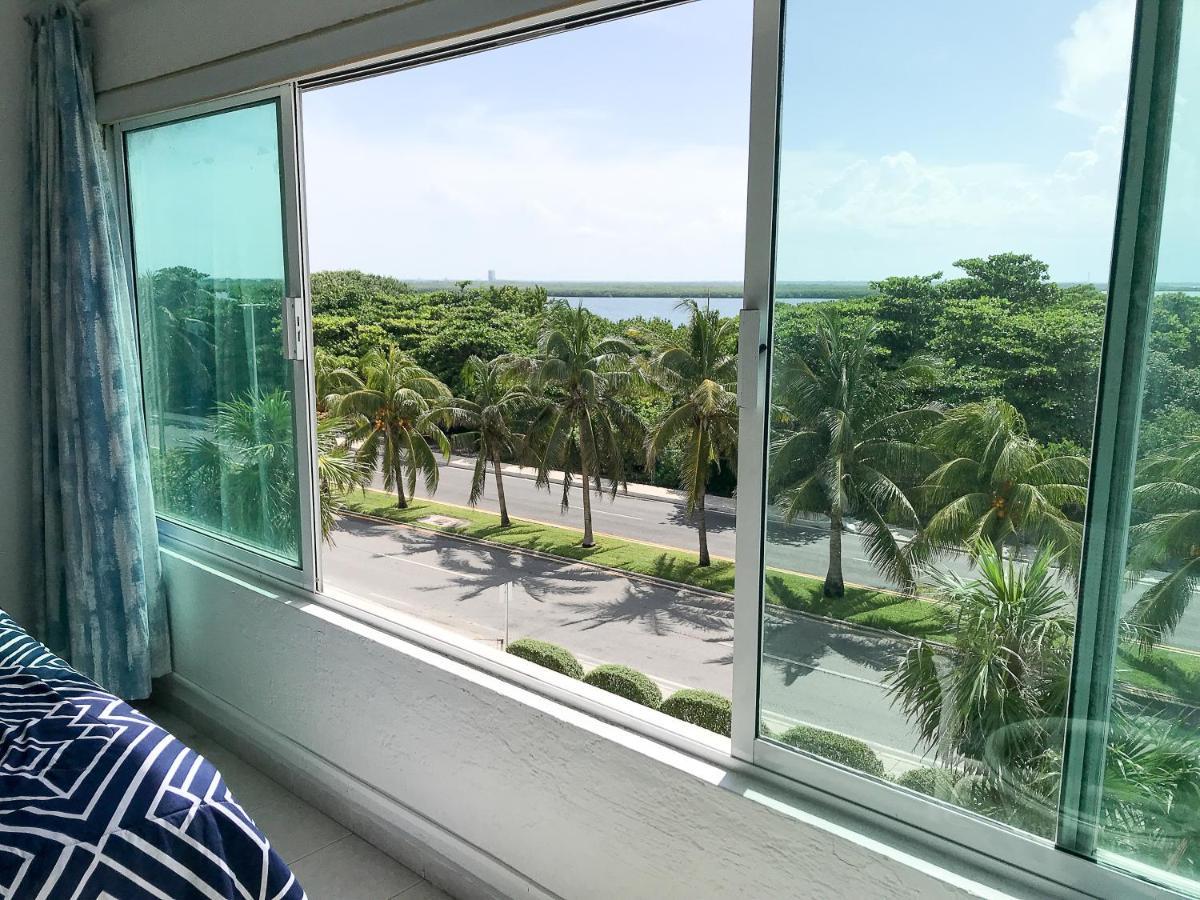 With Balcony Ocean & Lagoon View, Brisas Zone, By & Ocean Apartamento
