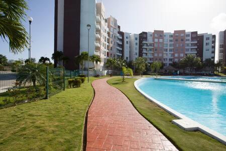 Apartamento Departamento En Con 7 Albercas Tipo Playa Y Laguna *