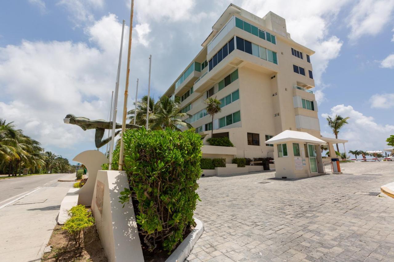 With Balcony Ocean & Lagoon View, Brisas Zone, By & Ocean * Cancún