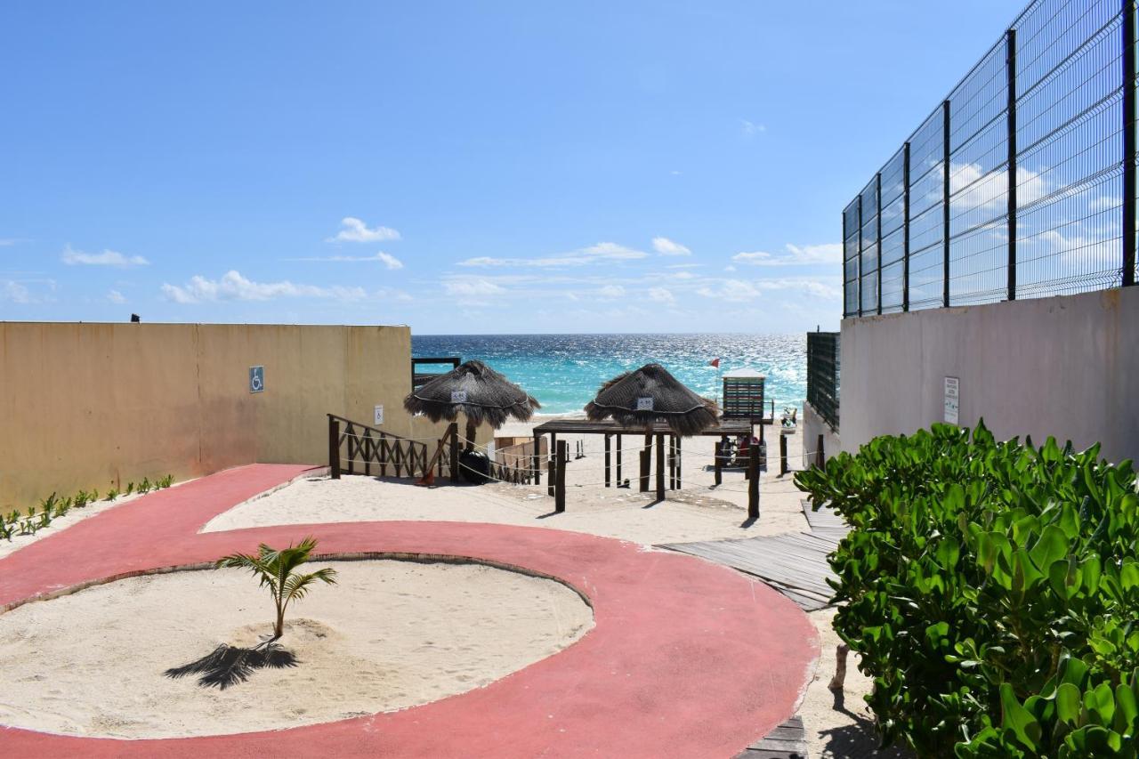 Quintas Del Seaside Apartamento *