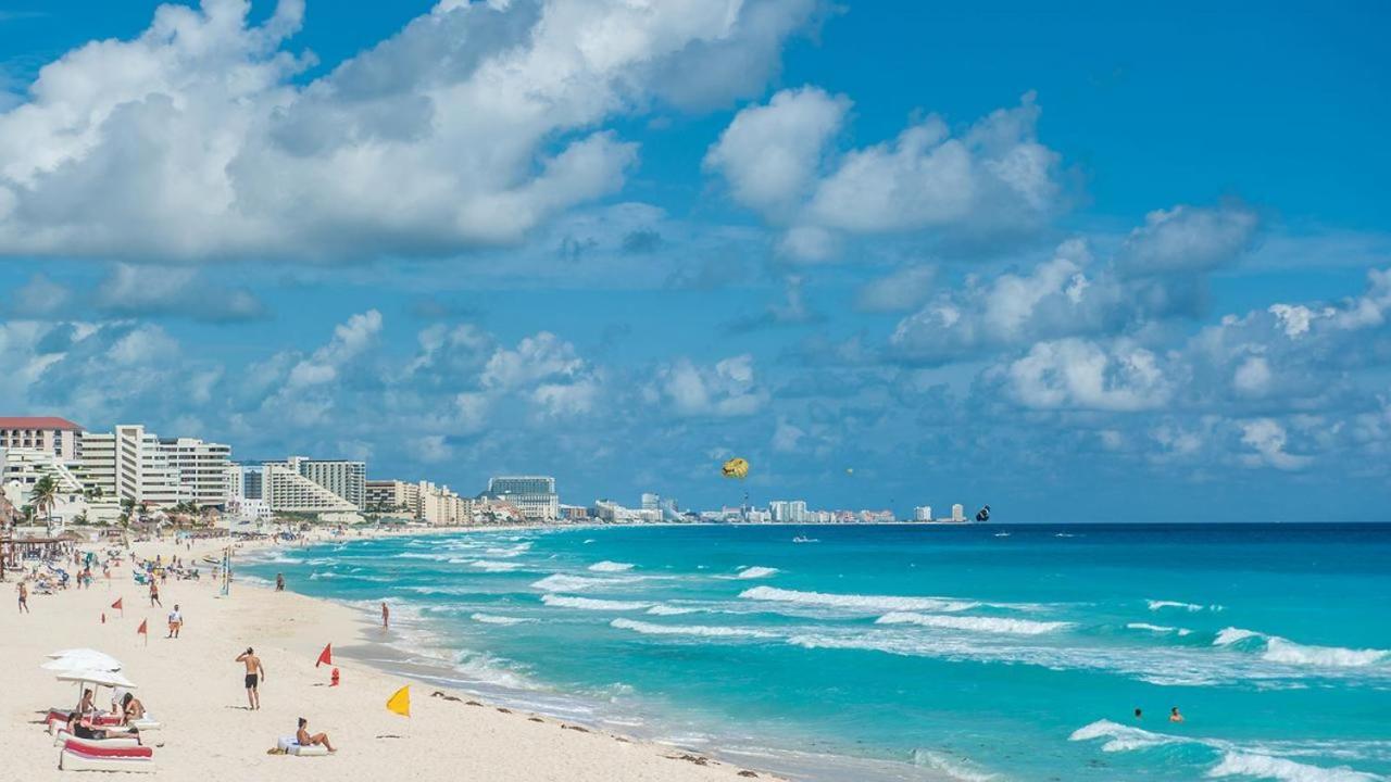 Oceanfront El Mechokan * Cancún