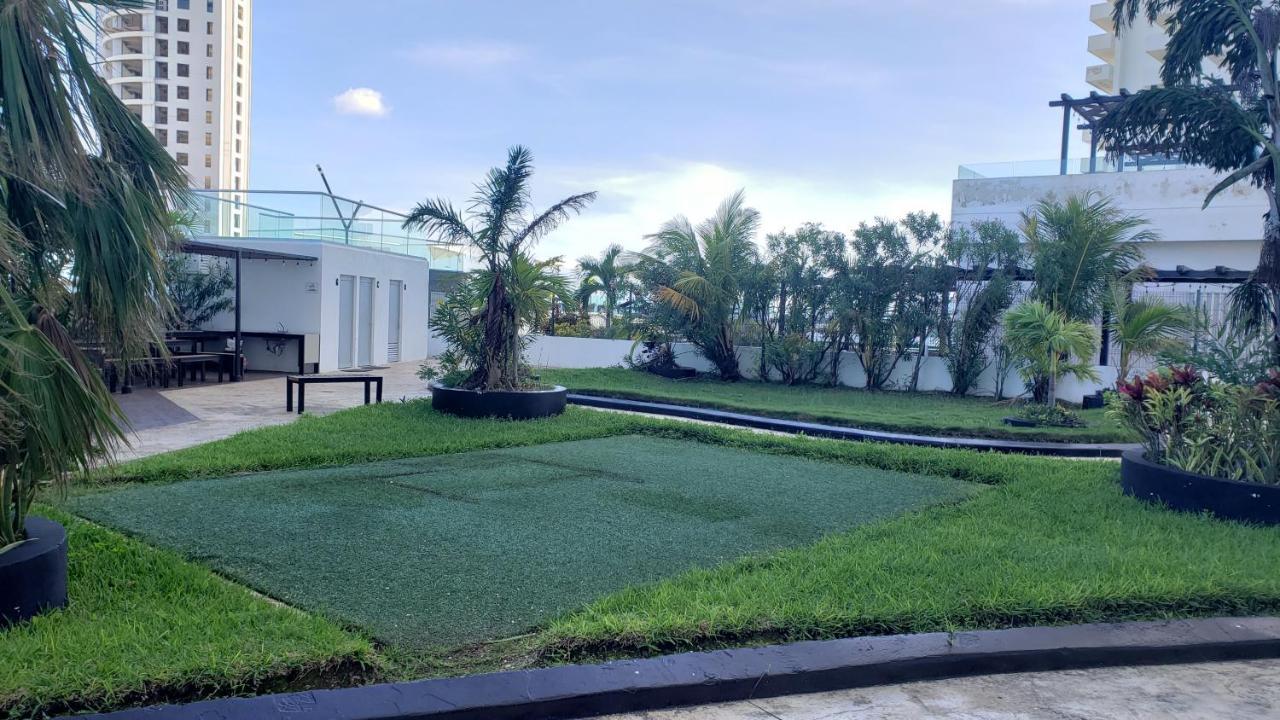 Luxury In Shopping Center And Spectacular View