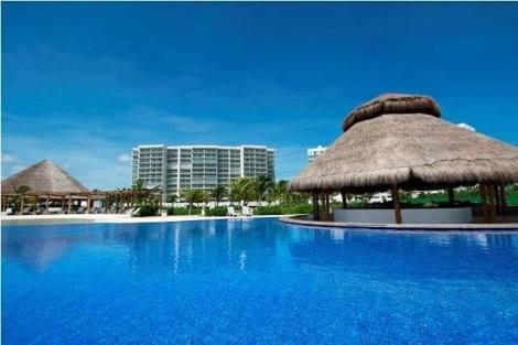 Relaxing Beachfront Loft Cancún