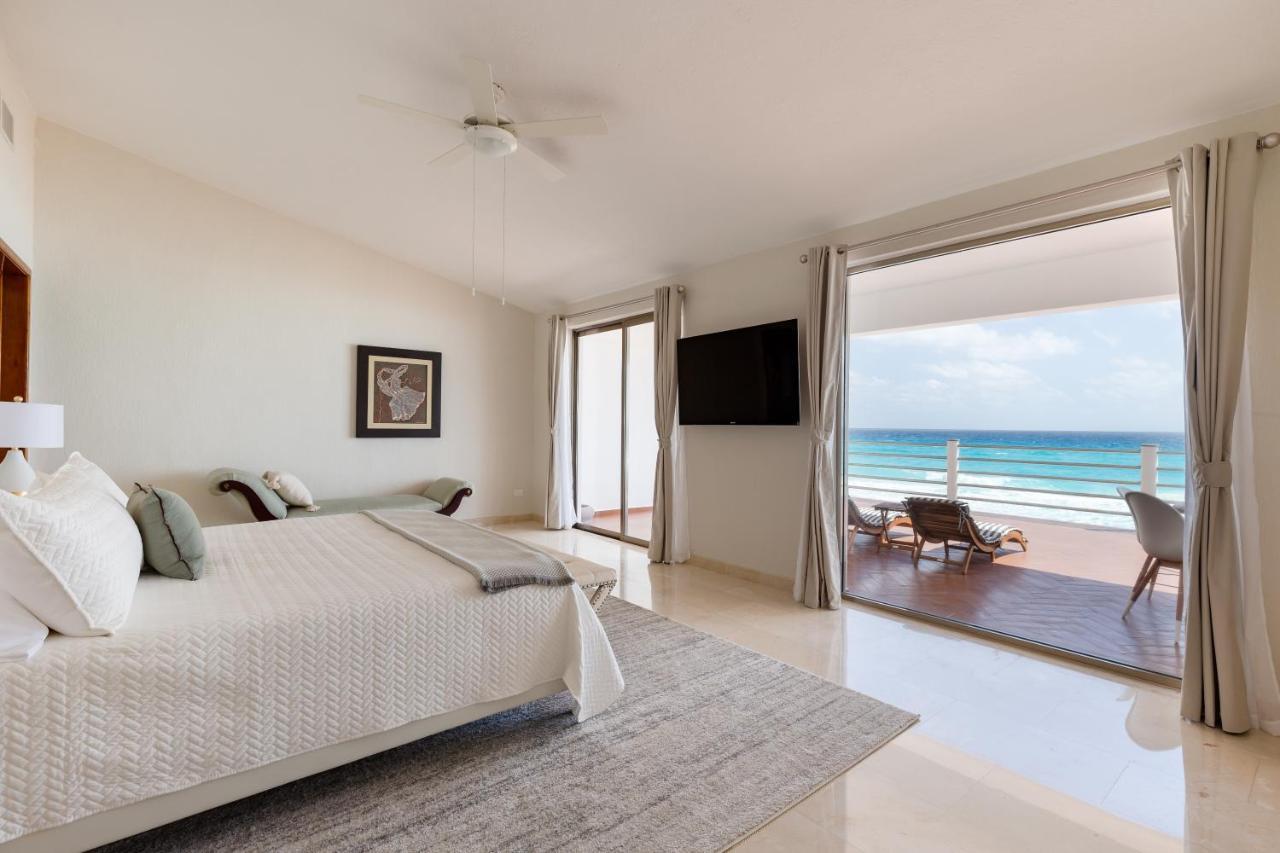 Amazing 5 Bedroom On The Beach! Holiday home