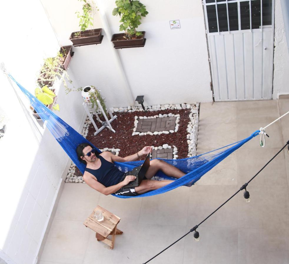 Cuarto Privado, Gran Wi-fi, Jacuzzi Rooftop, Ac * Cancún