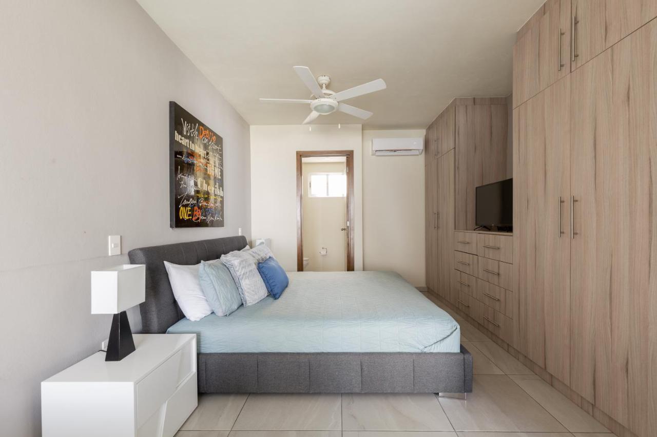 Large With Pool And Terrace! Apartamento Cancún