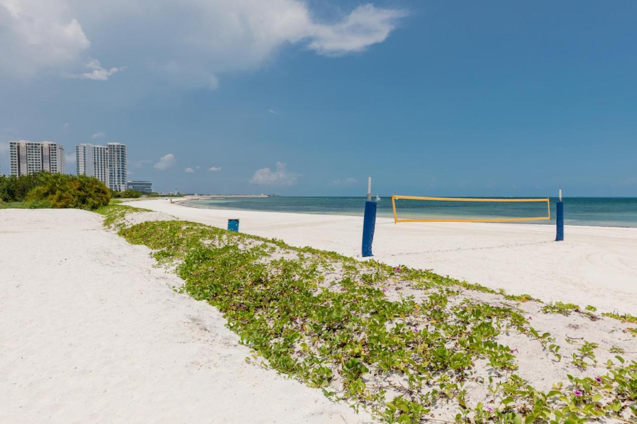 Rooftop Pool- Family Apartment- Ocean View -close Apartamento *