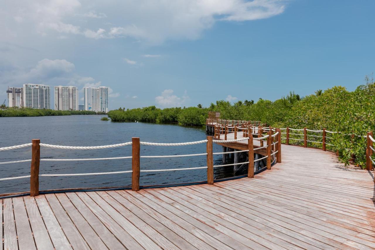Rooftop Pool- Family Apartment- Ocean View -close Apartamento *