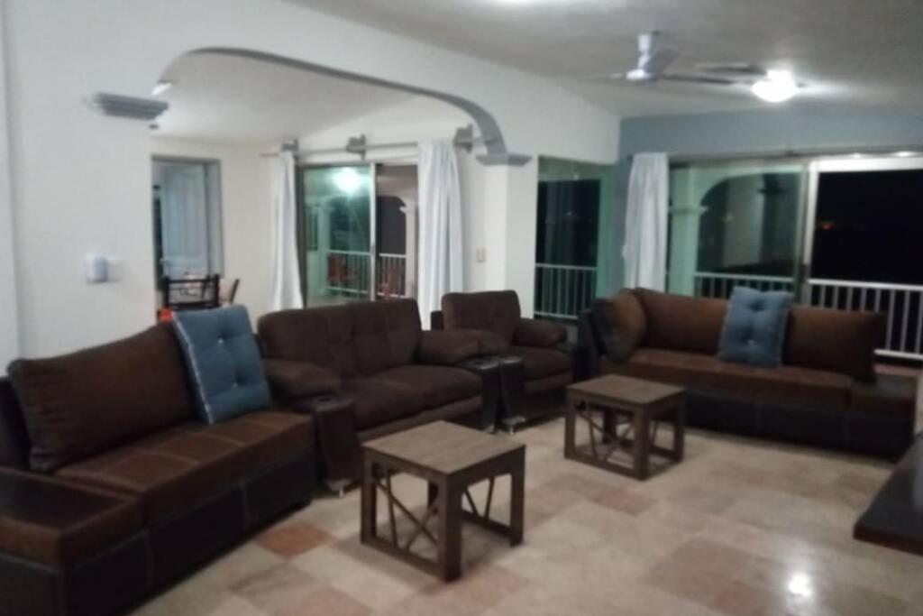Apartamento Penthouse 205 Sq M On Lagoon, 3 Bedrooms 2 Bathrooms For Up To 8 Guests