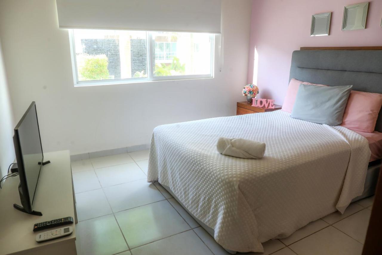 Quinta Spring, Cancún