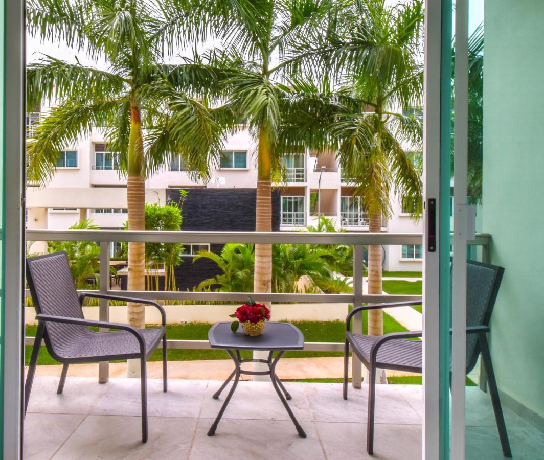 Quinta Spring, Cancún