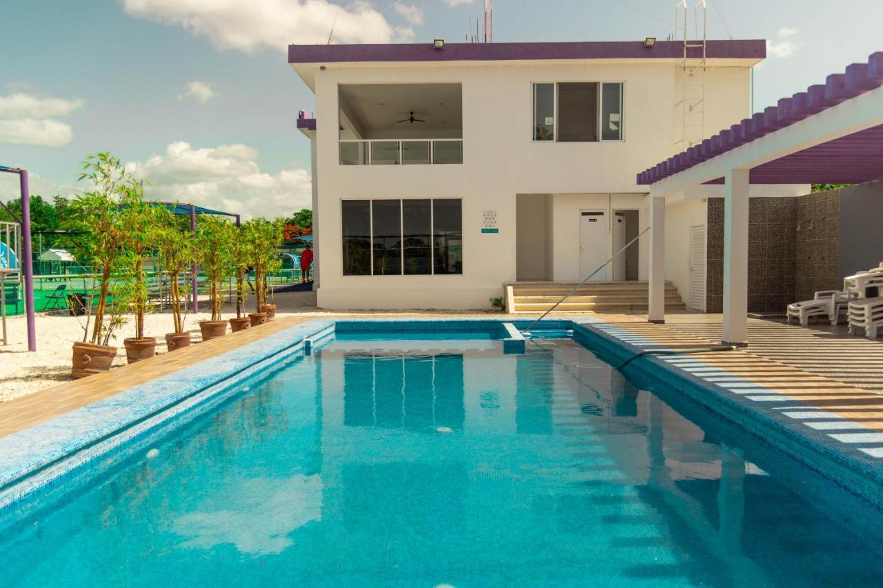 Cancun Tennis Inn