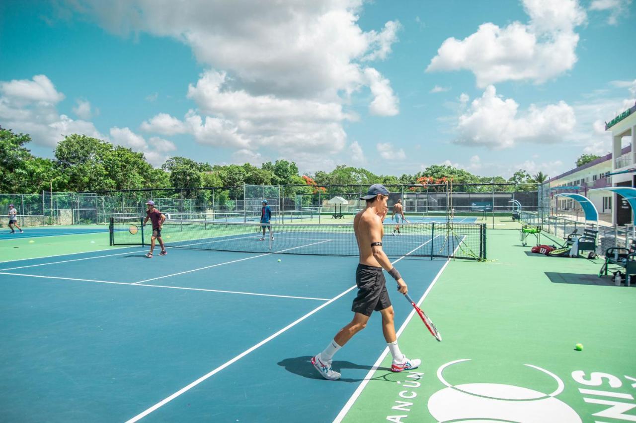 Cancun Tennis Inn Cancún