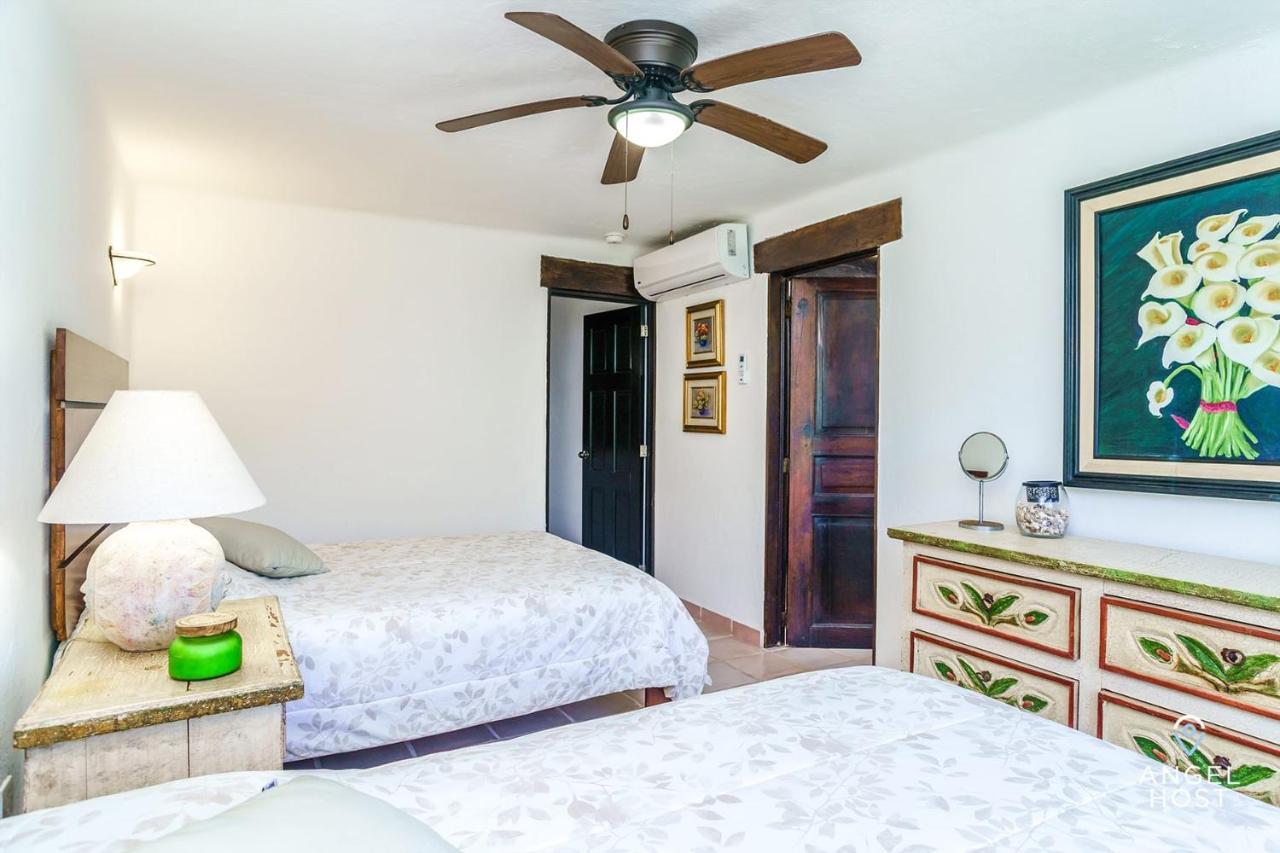 Oceanside Townhome A Block To Beach Plus 3 Pools Onsite * Cancún