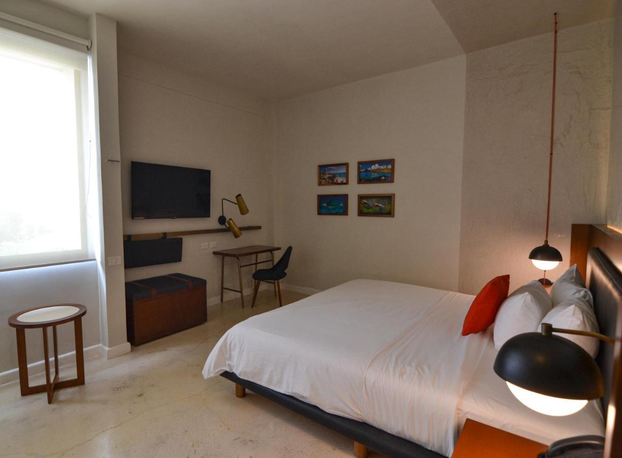 Mex Hotel