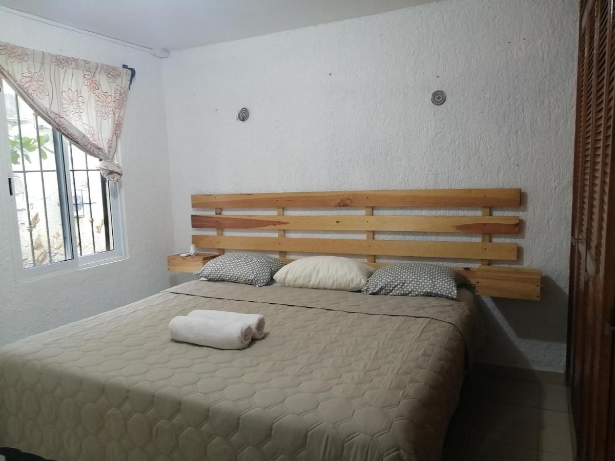 Holiday home Almond House *