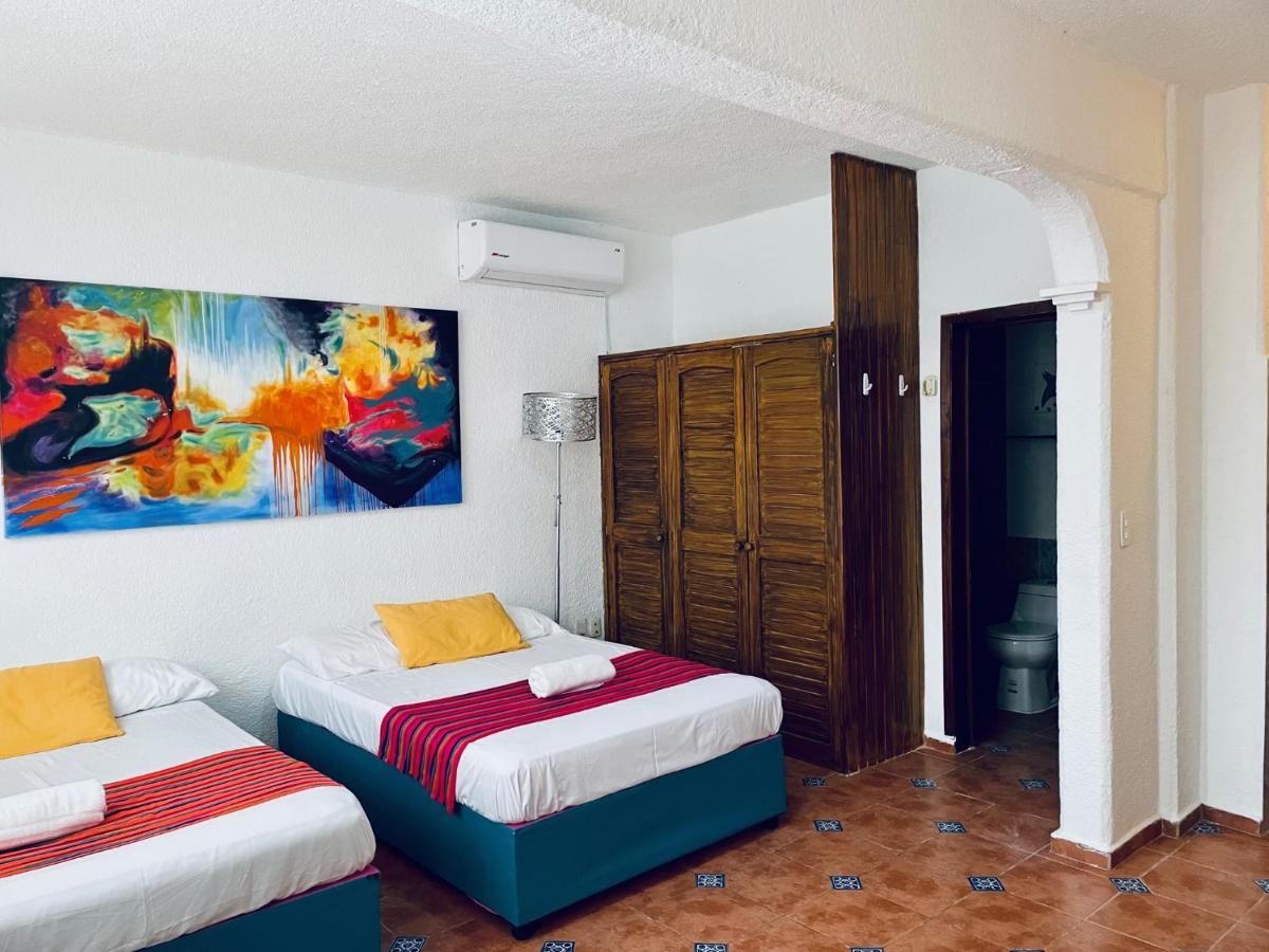 Punta Me Apartment Beach front condo Esmeralda *