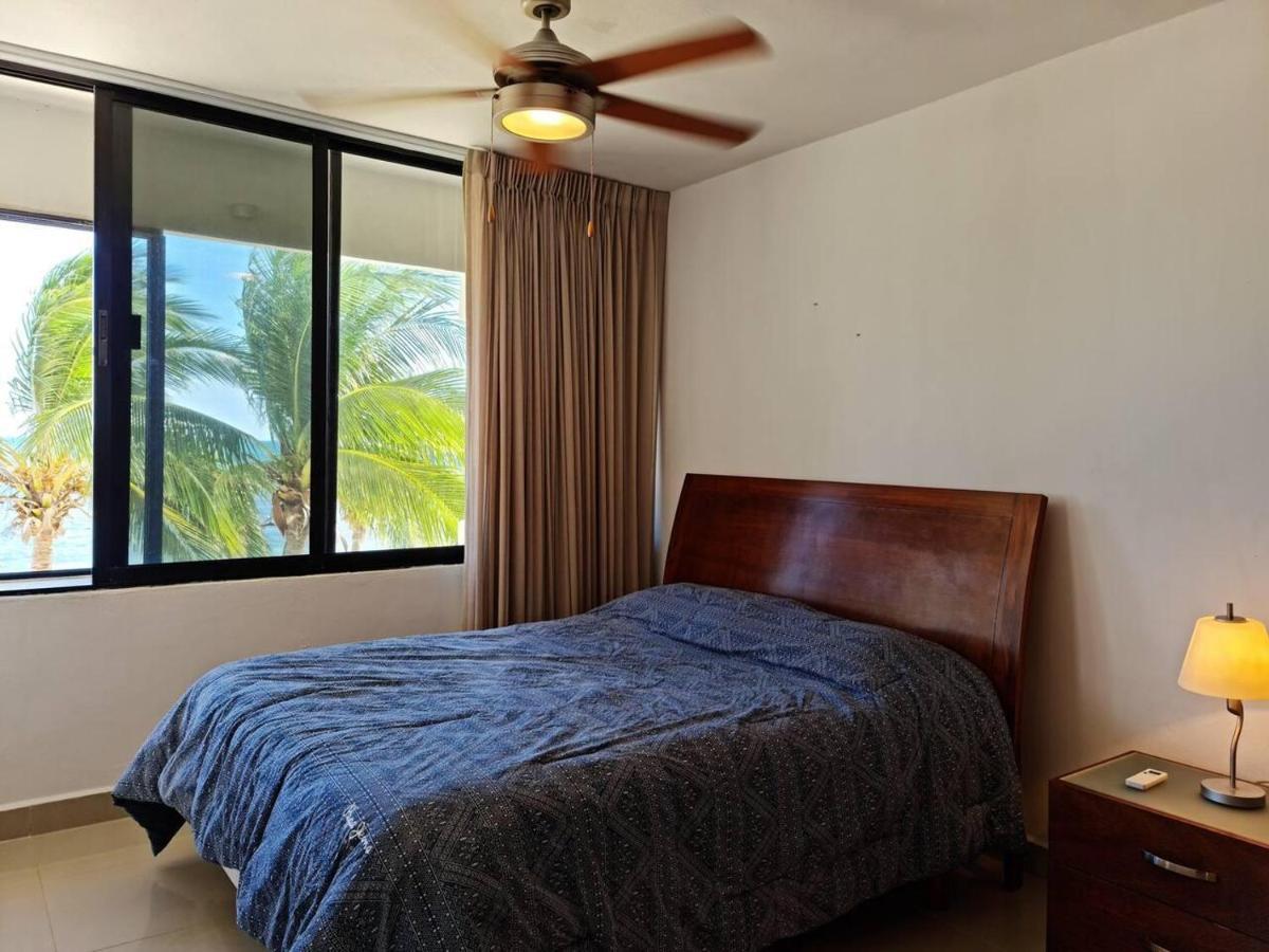 Sea Front 2br 2bth Condo, Pool, Kayak&parking * Cancún