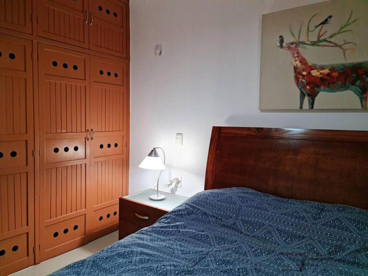 Sea Front 2br 2bth Condo, Pool, Kayak&parking *
