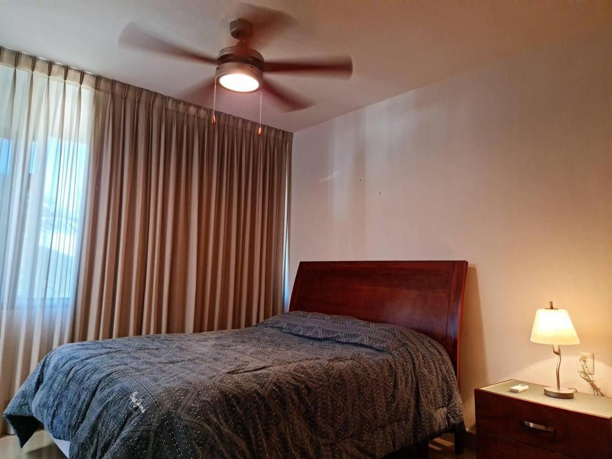 Sea Front 2br 2bth Condo, Pool, Kayak&parking Cancún