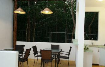 Pura Vida Guesthouse. 3*