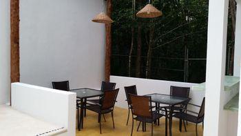 Pura Vida Guesthouse.