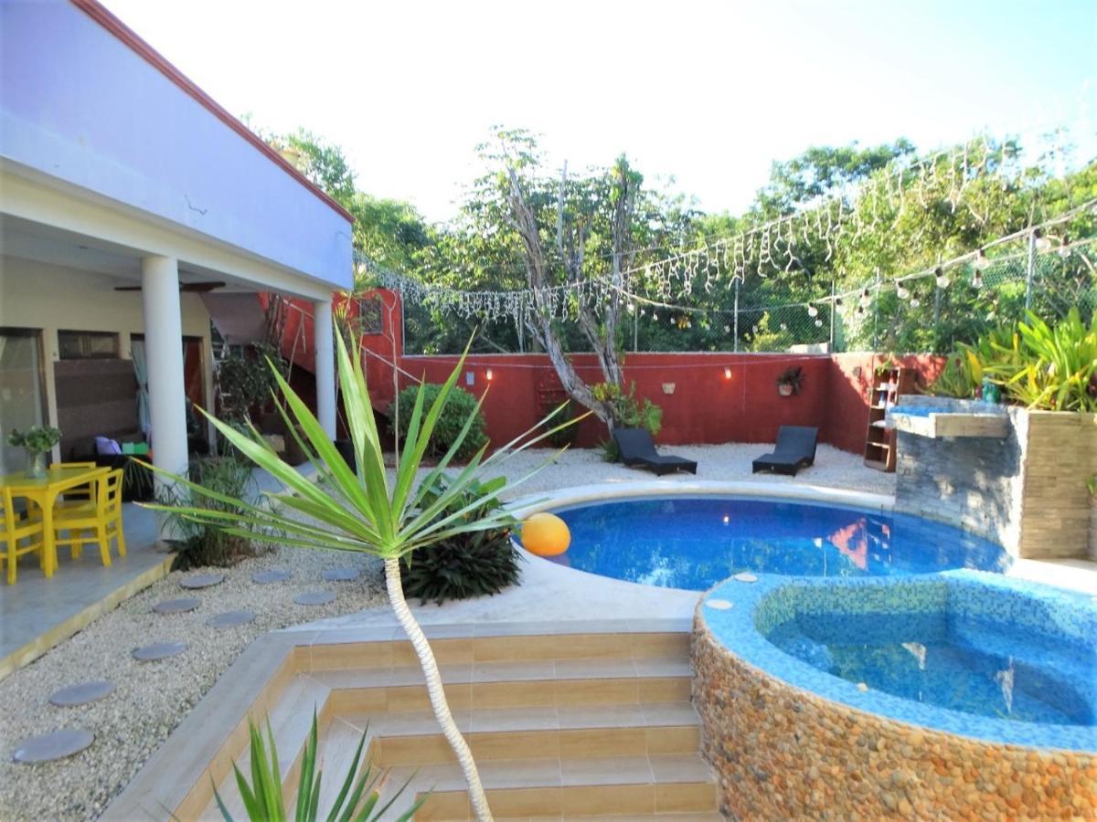 Villa Oasis Cancun Airport Guest house