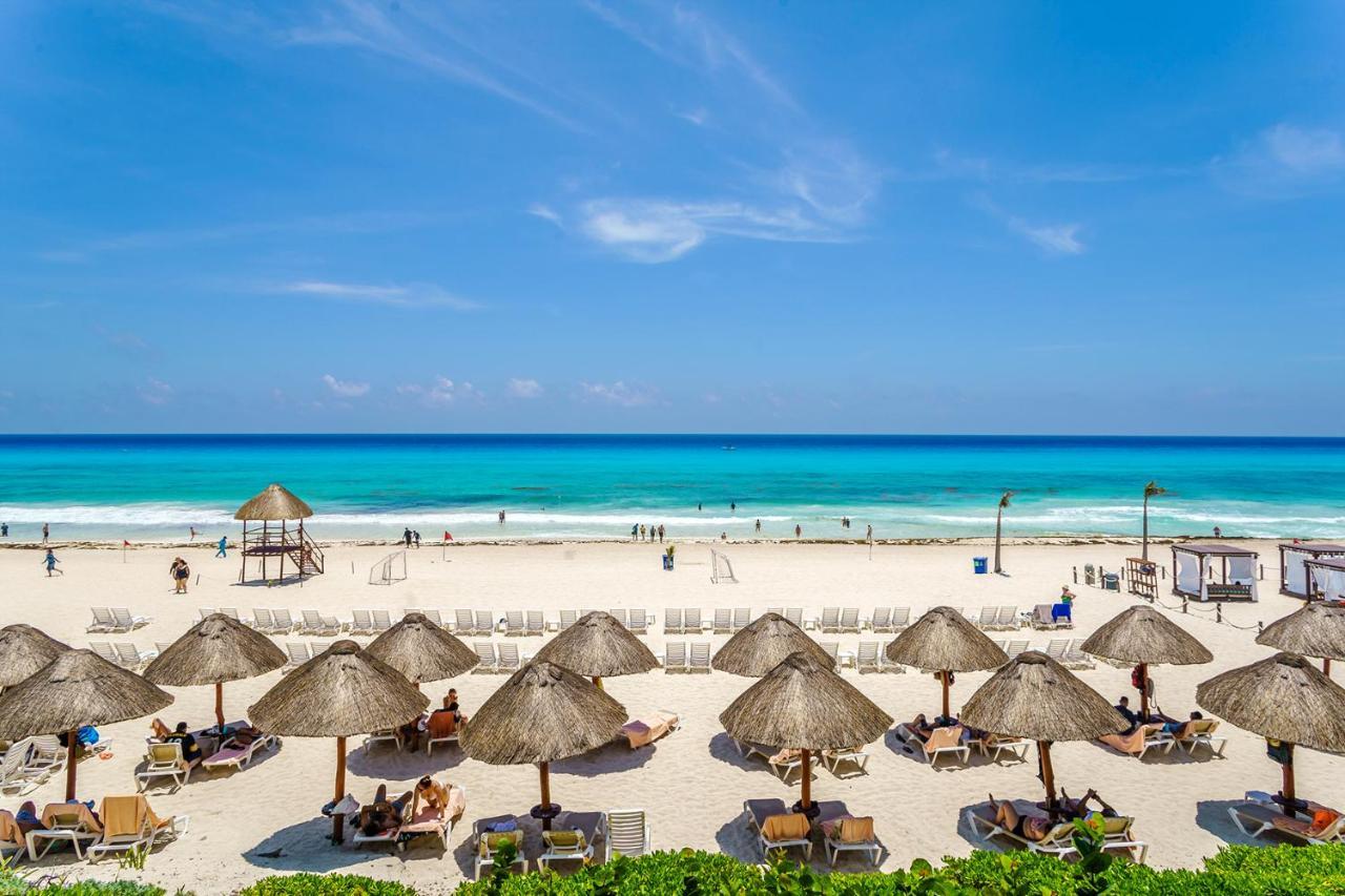 In Prime Location 3 Pools * Cancún