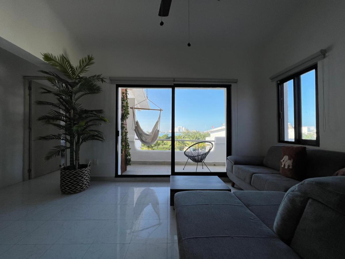 Apartamento Big Penthouse With Amazing View, Private Rooftop & Jacuzzi
