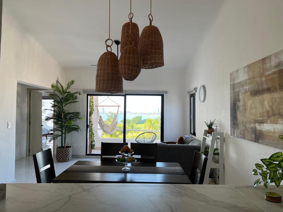 Big Penthouse With Amazing View, Private Rooftop & Jacuzzi Apartamento
