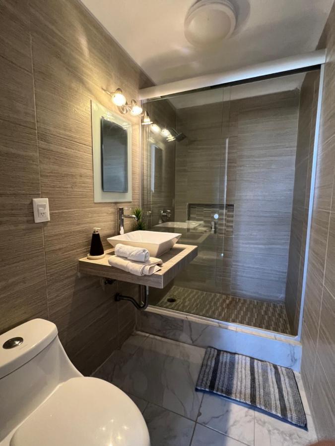 Apartamento Big Penthouse With Amazing View, Private Rooftop & Jacuzzi *