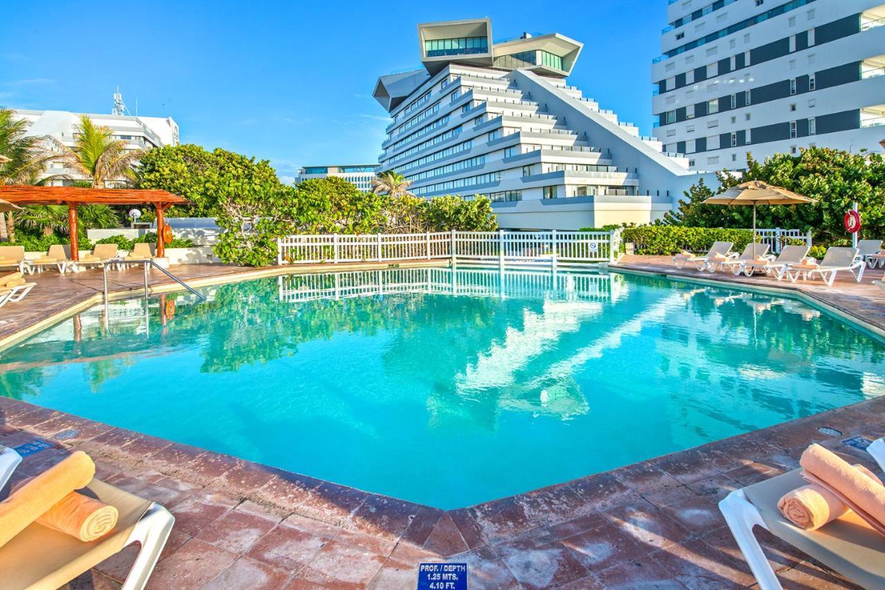 In Prime Location 3 Pools Apartamento Cancún