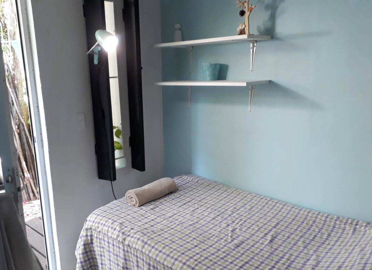 Pensión In Guest - Low Budget Small Room, With Wi-fi Private Bathroom At Downtown Cancún