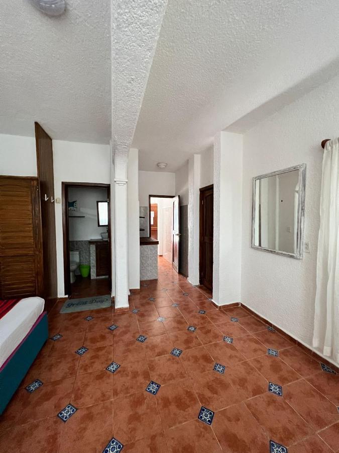 Punta Me Apartment Beach front condo Esmeralda Apartamento *