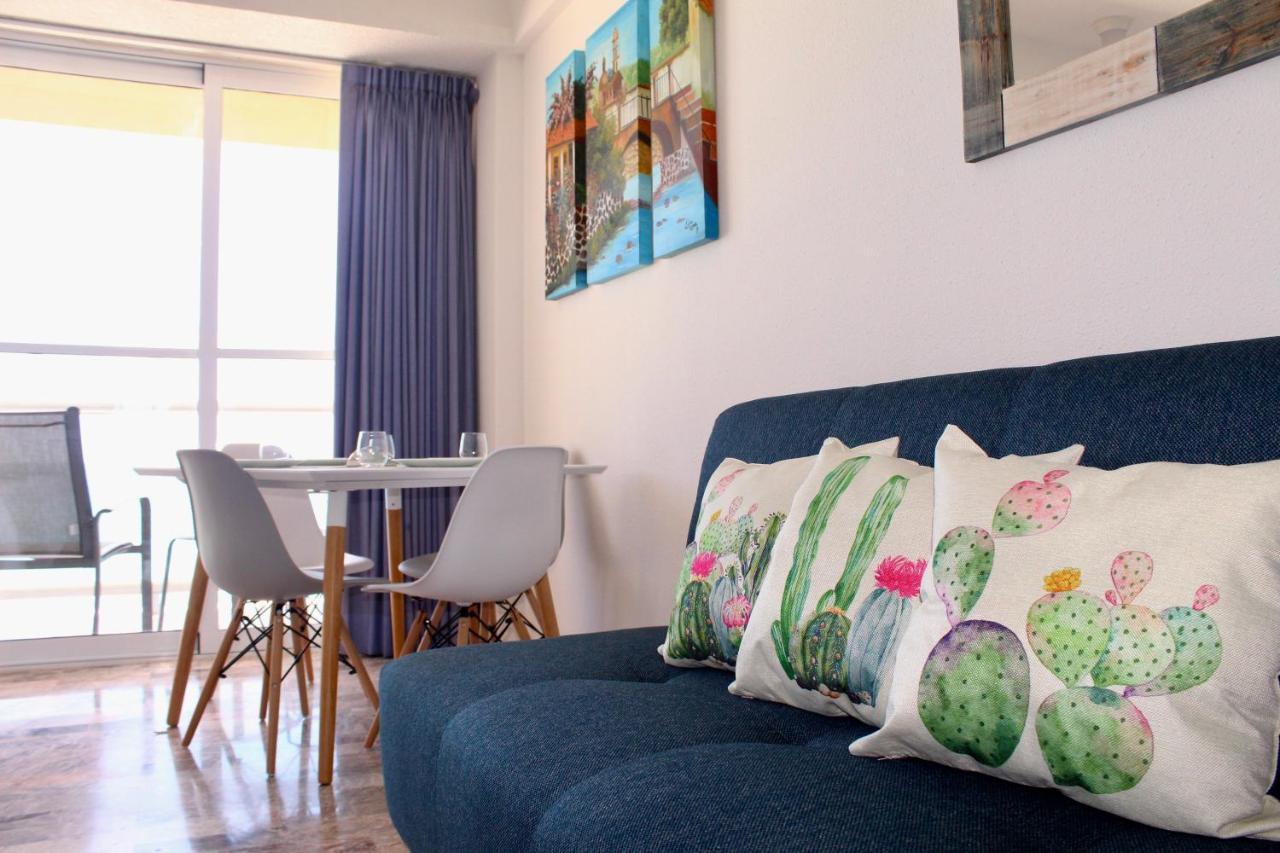 Oceanside - Stunning Views, Ideal Location
