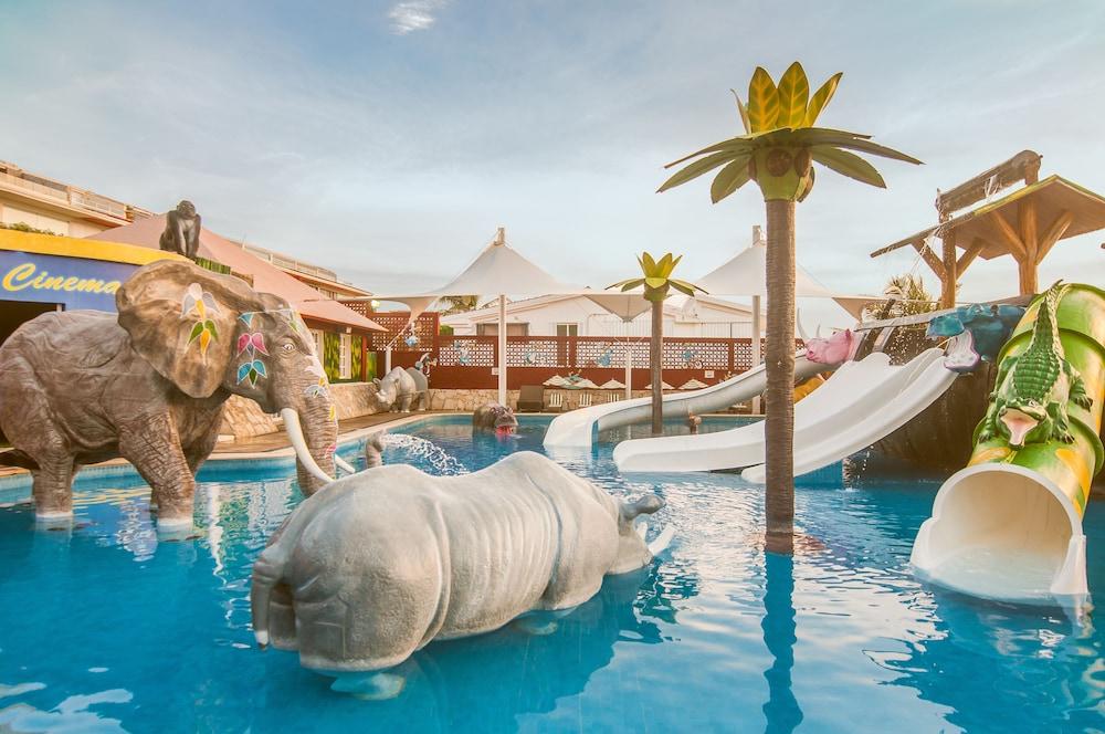 Royal Solaris Resort
