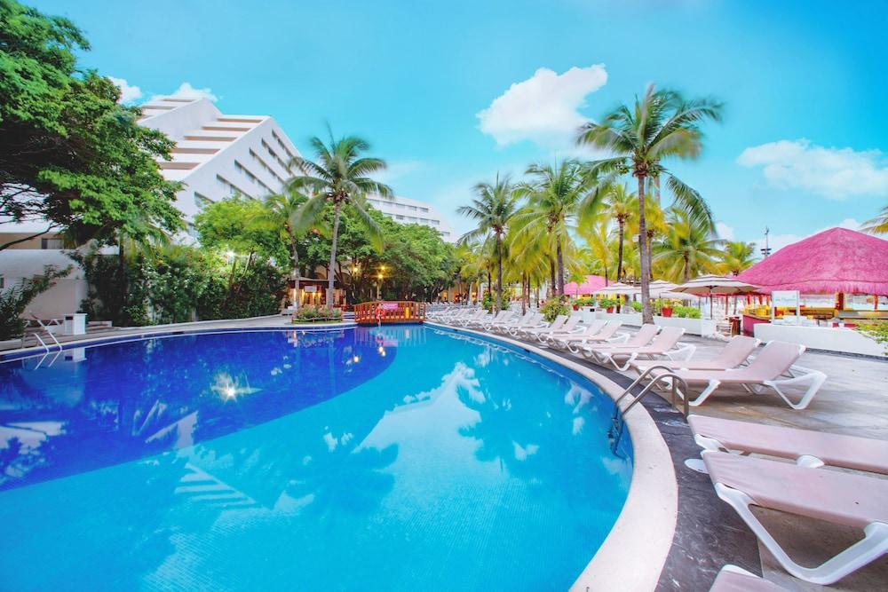 Resort Grand Oasis Palm Cancún