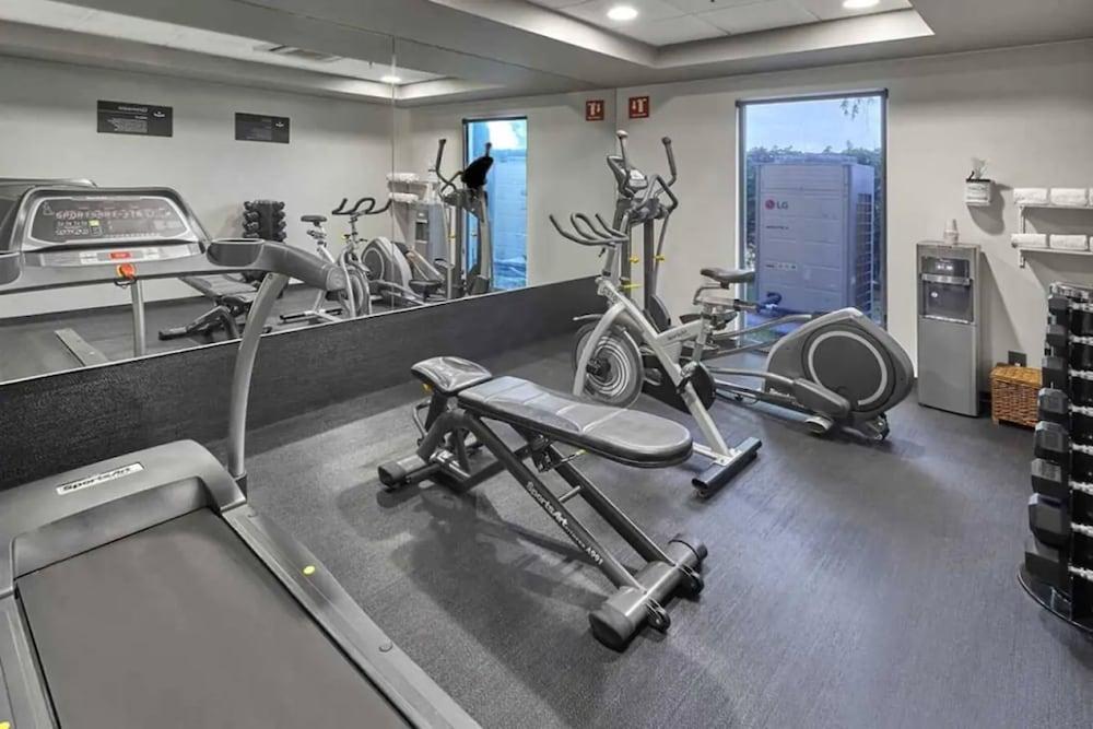 Hotel Express By Marriott 4*