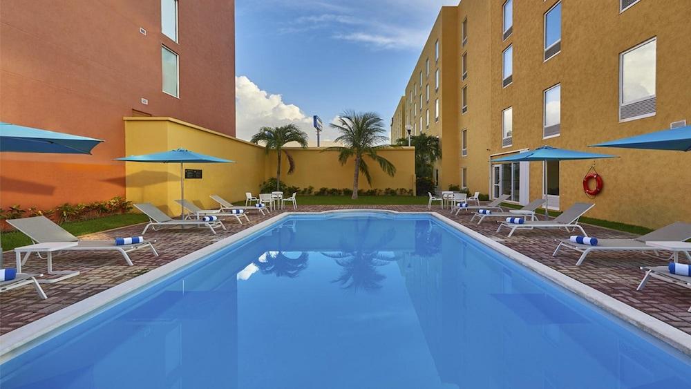 Express By Marriott Hotel