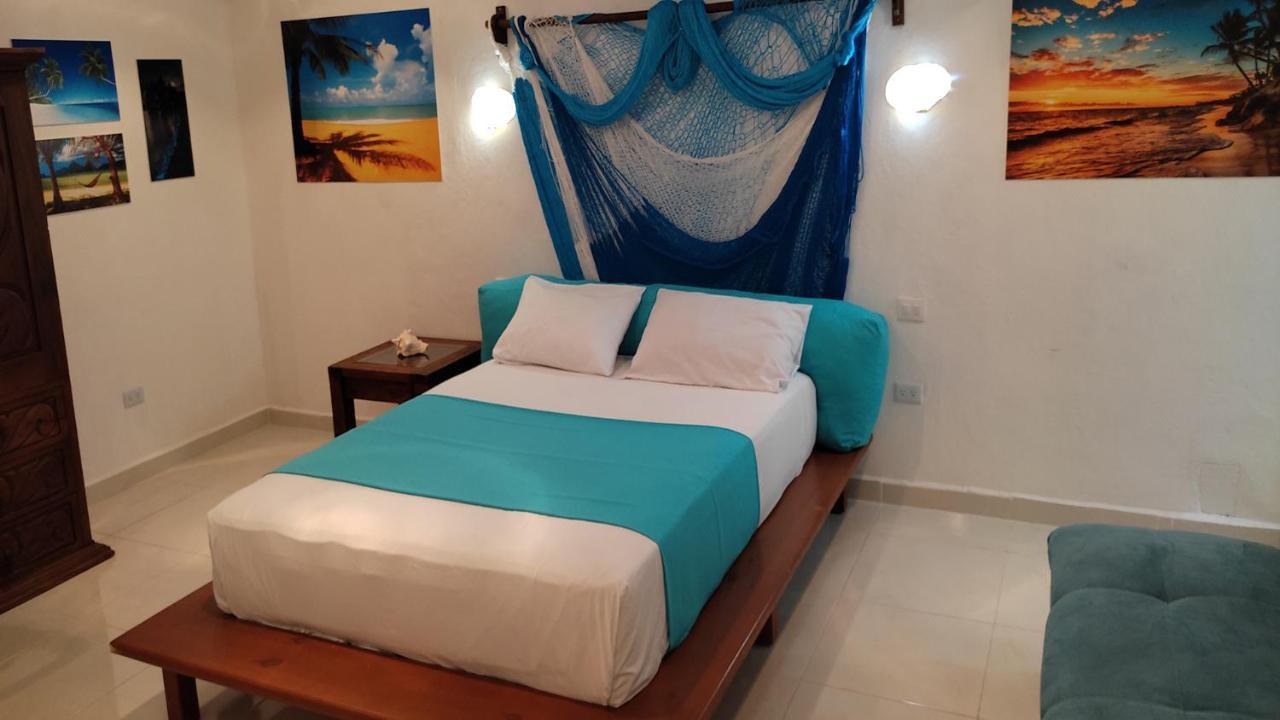 Caribbean Turquoise With Access To The Cancun