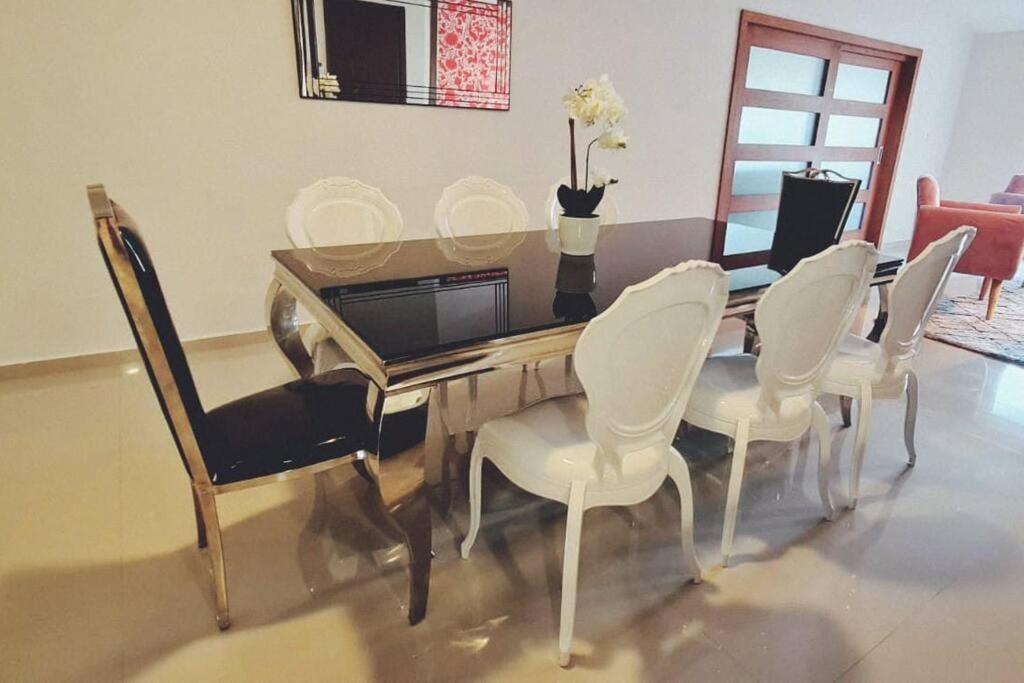 Villa Chloe. Modern 4 House With Pool *