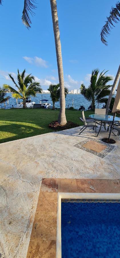 Villa Chloe. Modern 4 House With Pool Cancún