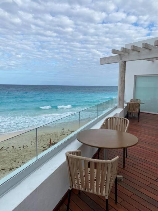 Apartamento Beachfront Deluxe -best Ocean View, With Beach, Gym And
