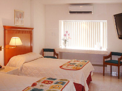 Hotel Y Nader Cancún