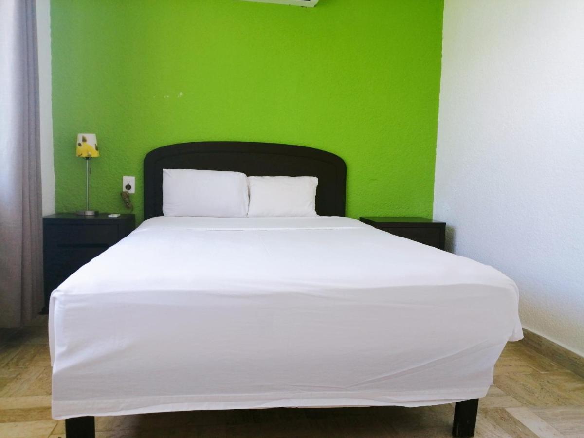Nirvana - Zone Hotel *
